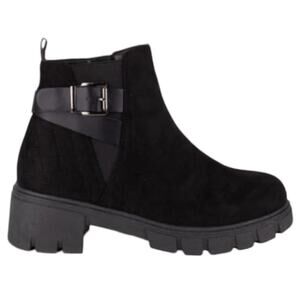 NWOT Wanted Cinder Microfiber Black Ankle Boots – Sz 9